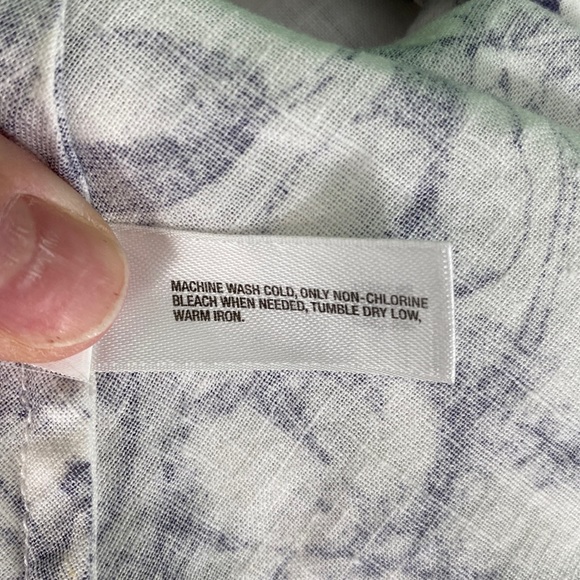 GAP White Floral Linen Blend Tank Top - Picture 13 of 13